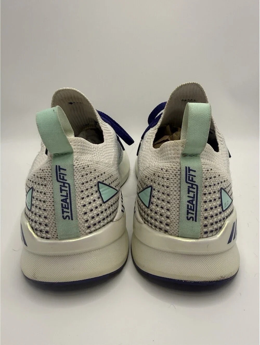 Brooks Women's Levitate SF GTS 5 1203601B127 White Running Shoes Sneakers Sz 7